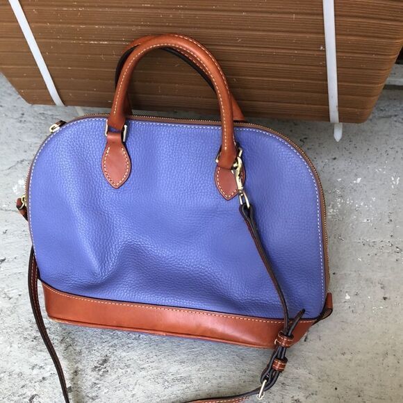 Dooney & Burke pebble grain bitsy bag - Picture 2 of 9